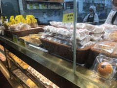 面包甜点陈列柜-鲍师傅糕点(百盛西南商都店)