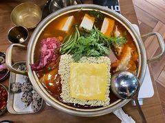 部队火锅加芝士-HOTISLAND海鸡岛·韩国料理(江南西店)