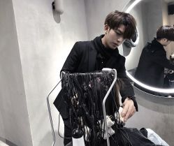 -SEBASTIAN塞巴斯汀