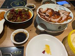-龙聚德北京烤鸭(沙坪坝华宇A馆店)