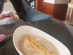 -OLD TREE老树咖啡·西餐厅(台山人工湖店)