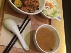 -熊吞·大碗丼烧肉饭(济宁万达广场店)
