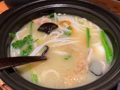 云南过桥米线-云海肴·汽锅鸡·云南菜(高德置地店)