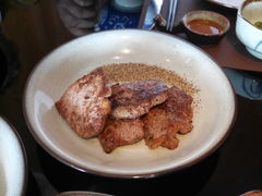 -新鲜特色餐厅(香格里拉大酒店)