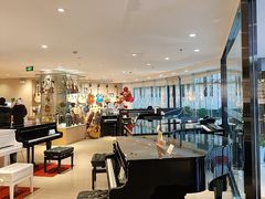 -柏斯音乐艺术中心·钢琴·吉他(上音店)