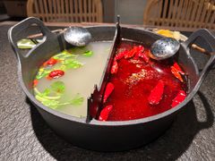 -三出山火锅(南京万象天地店)