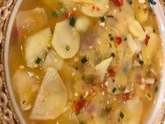 -黄桷树曹家私房菜(江与城店)