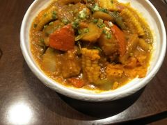 -东口码头·烧鸽子·鱼头泡饼·地方菜(金鹰悦城店)