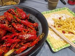 -肥肥虾庄·金牌油焖大虾(东湖欢乐谷店)