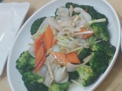 西蓝花炒花枝-联邦酒楼
