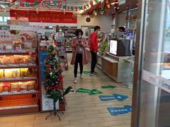 -全家便利店(宝地广场店)