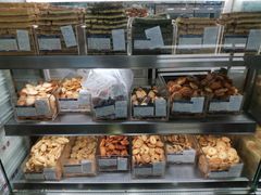 -哈氏上海哈尔滨食品厂(汇联商厦天钥桥路店)