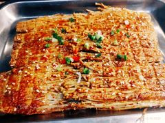 -郑享吃烧烤烩面(红专路店)