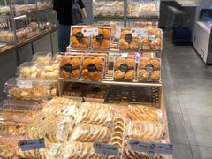 面包甜点陈列柜-BreadTalk面包新语·烘焙蛋糕(领展购物广场店)