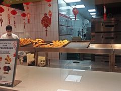 -读酥世家(松江新城地铁站店)