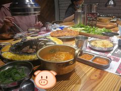 -青瓦炭韩潮烤肉(花园道店)