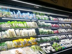 -中百仓储超市有限公司(越秀星汇维港店)