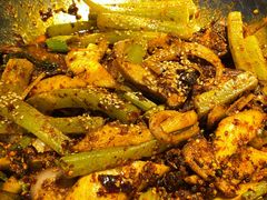 -嘎嘎鸭下巴·爆辣干锅(明教寺店)