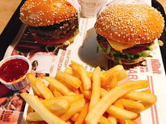 -The Habit Burger Grill 哈比特汉堡(复兴soho店)