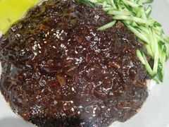 韩式炸酱面-吴草鸡爪오초닭발韩食堂(融恒盈嘉中心店)