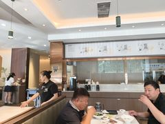 -高玛纳驴肉火烧(一世界店)
