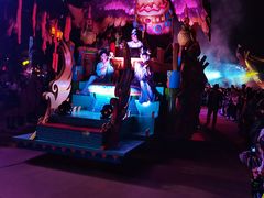 -七彩云南欢乐世界