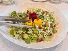 牛油果沙拉-开海·红岛海鲜虾水饺(石老人店)