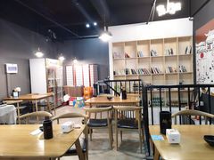 大堂-怂嘴冷锅串串&乐山烧烤(中赢康康谷店)