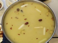 -颜氏双江清水鱼一养身火锅(磁器口店)