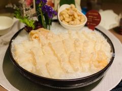 加拿大象拔蚌-協成海鮮火鍋(老店)