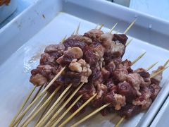 -哈尔滨小酒馆·鲜肉现穿自助烧烤(康新花园店)