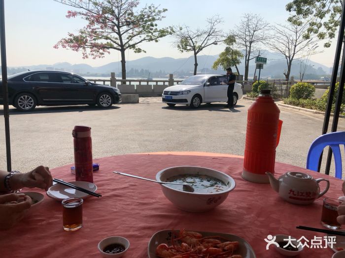 西江渔村图片