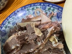 -何永光123鲜牛肉馆(1号店)