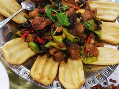 鲁南地锅鸡-鲁南老味·百年传承地域鲁菜(岔路街店)