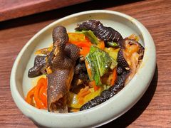 云南傣味舂黑鸡爪-银米·云南传统过桥米线(双廊黑金冠店)
