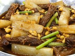 黑椒汁焖牛坑腩-水磨农庄