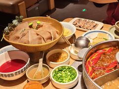 -巴奴毛肚火锅(七宝领展广场店)