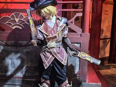 -暴风岛沉浸式体验馆(百联世纪店)
