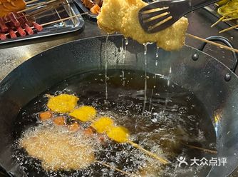 马路边这家炸串简直就是读书童年的味道！