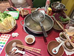 -潮汕·草根牛肉档(上海荟聚城市集市店)