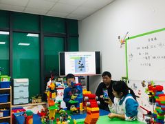 -凤凰机器人乐高编程活动中心(星湖校区)