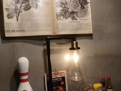 -HIGH FIVE哈福手工汉堡(桂林路店)