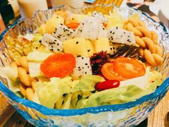 田园沙律-胡桃里音乐酒馆(环亚凯瑟琳广场店)