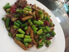 -余杨鸭鸭餐厅