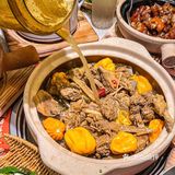 来三亚。。。。见世面了。。。试试香草鸭🦆