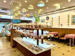 -红宝石·鲜奶小方·海派西点房(南丹店)
