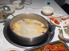-三人行骨头王火锅(长寿店)