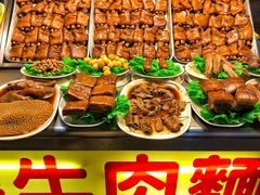 -六合夜市