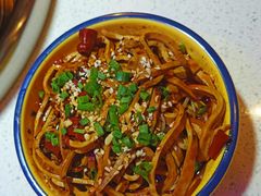 -钢管厂五区小郡肝串串香(滨江店)