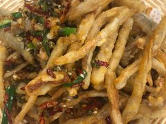 -江城燕子大排档(江汉路步行街店)